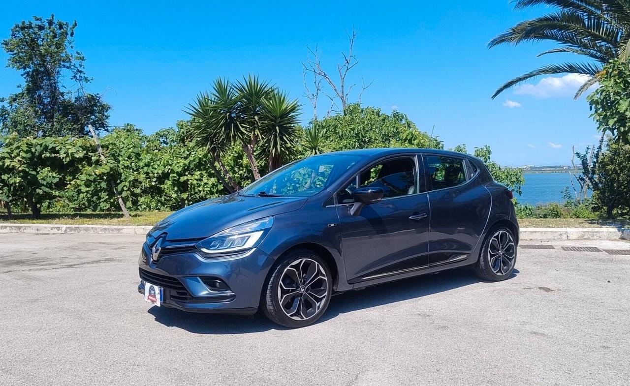 Renault Clio dCi 8V 90 CV 5 porte Moschino Intens