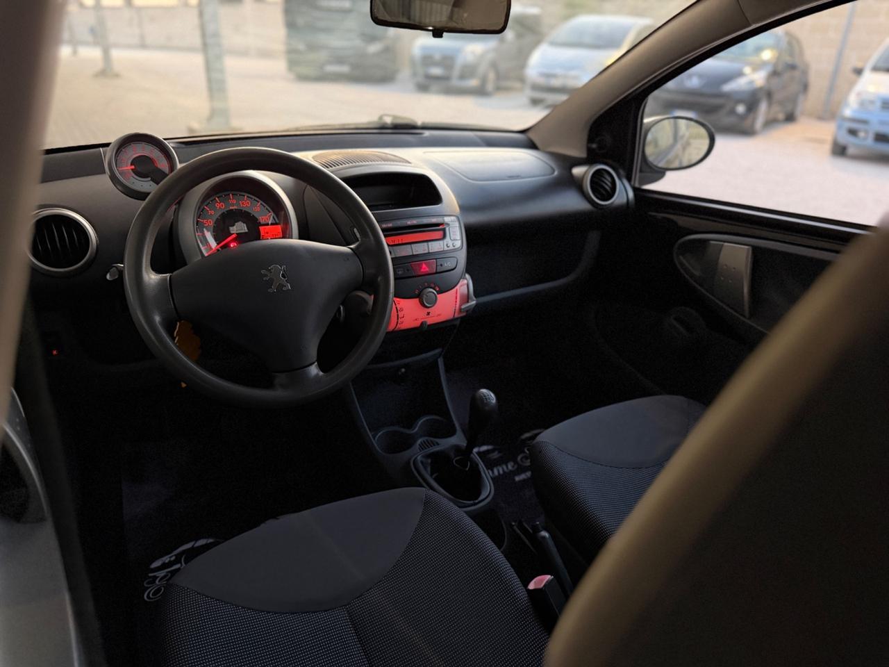 Peugeot 107 1.0 68CV Plaisir 5 Porte