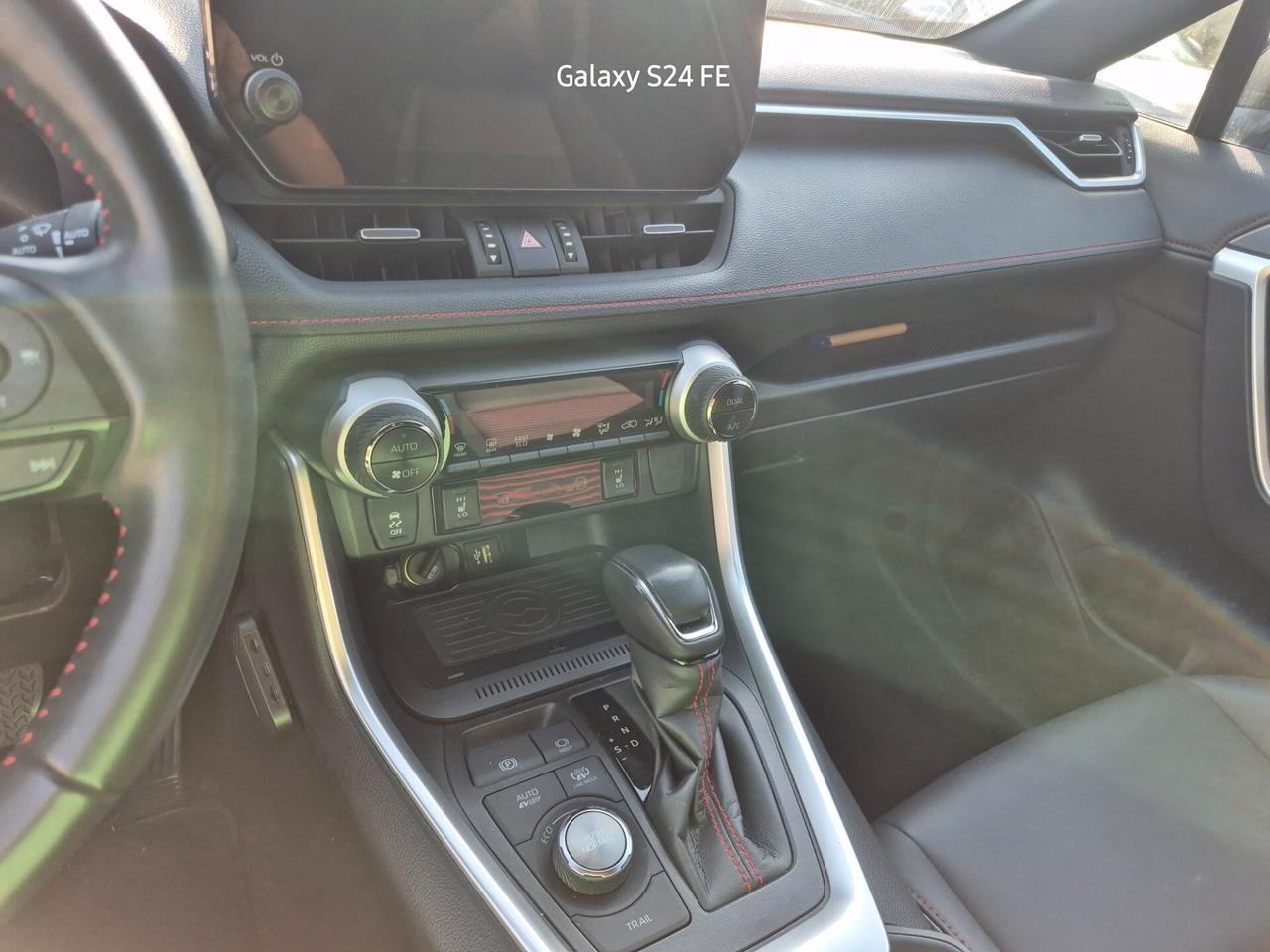 Suzuki Across 2.5 Plug-in Hybrid E-CVT 4WD Top