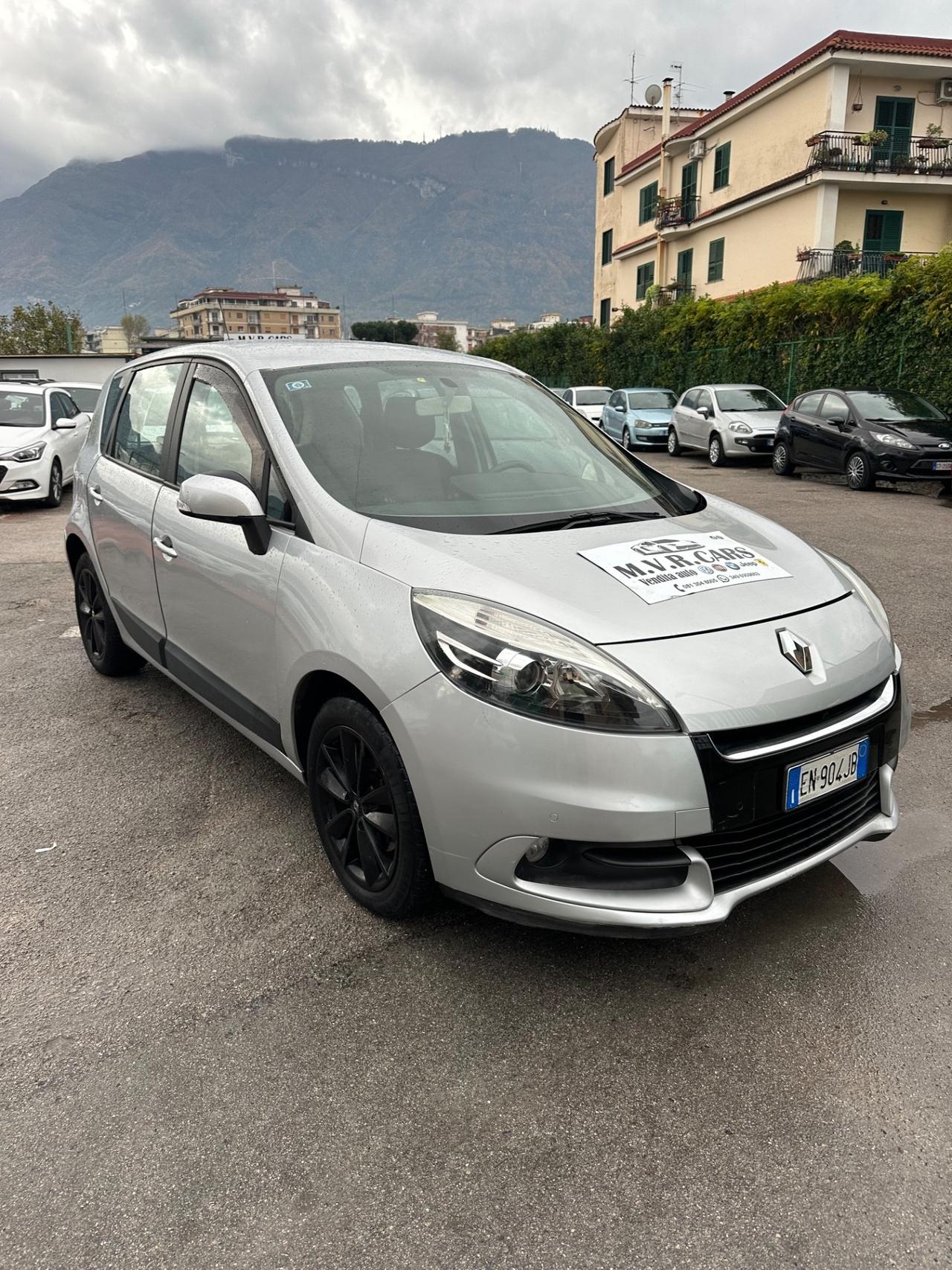 Renault Scenic Scénic XMod 1.5 dCi 110CV EDC Bose