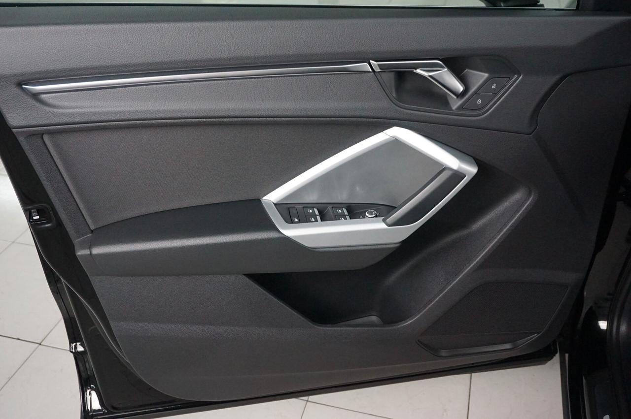 Audi Q3 35 TDI S tronic Business Advanced