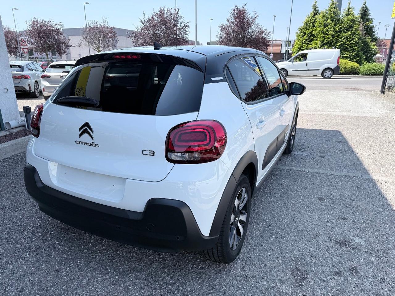 Citroen C3 1.2 puretech Shine s&s 83cv