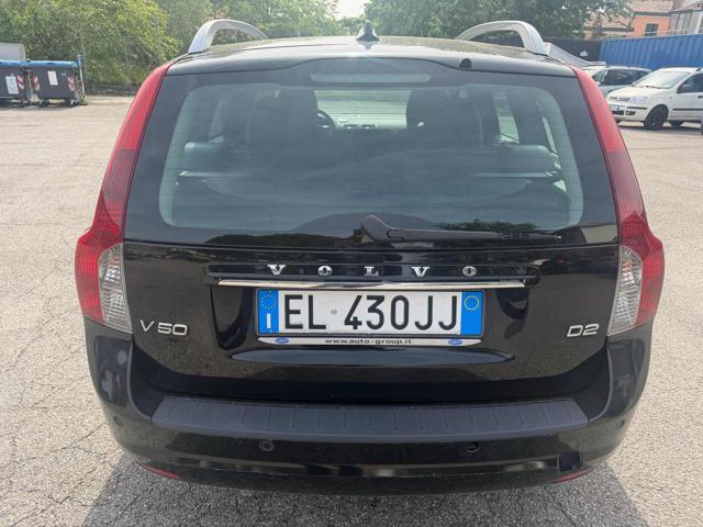 VOLVO V50 D2 R-design senza nessun lavoro da fare