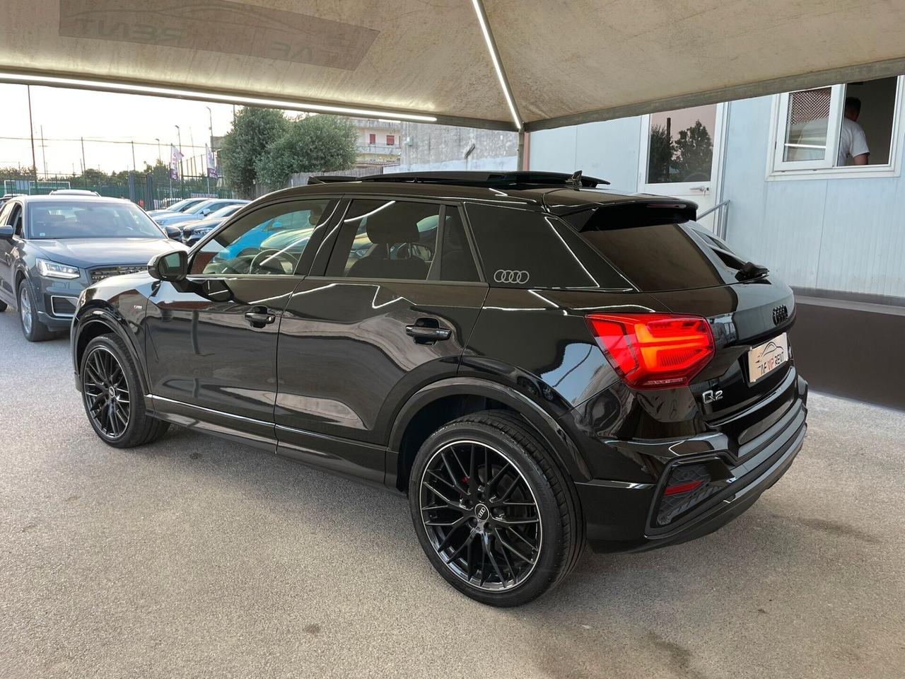 Audi Q2 35 TDI quattro S tronic Identity Black