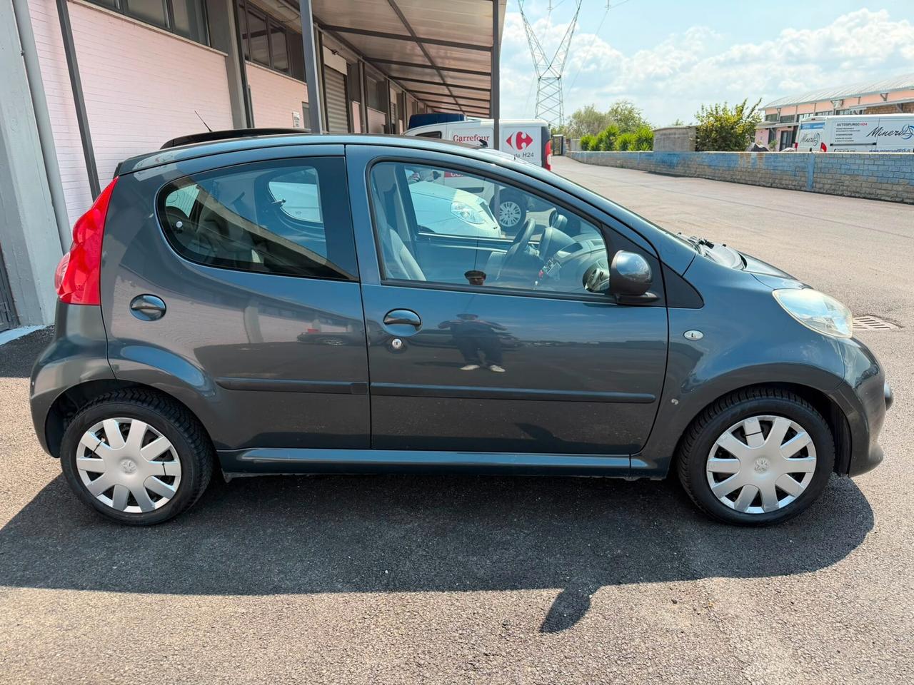 Peugeot 107 1.0 68CV 5p. Sweet Years