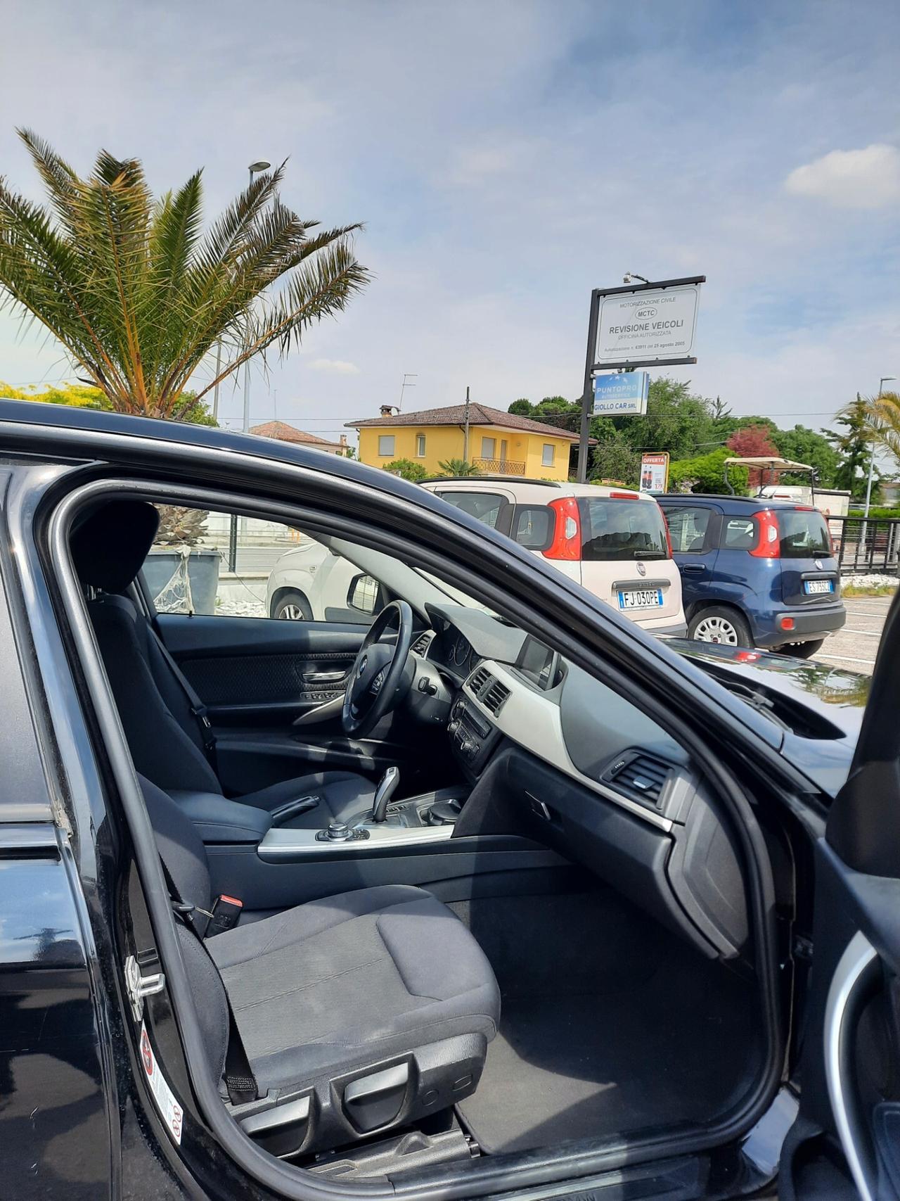 Bmw 318 318d Touring Automatico Navi