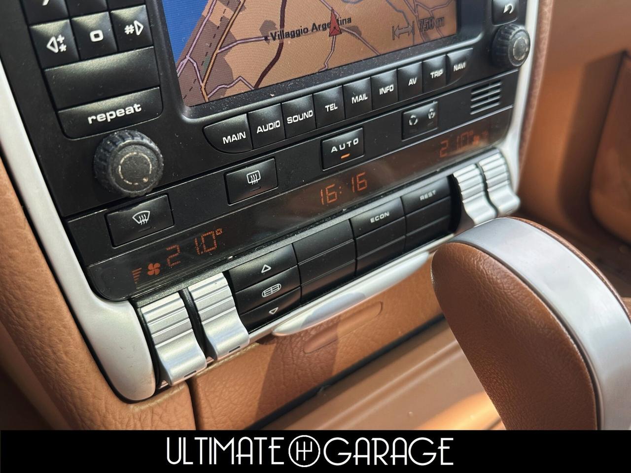 Porsche Cayenne 3.6