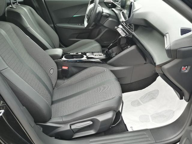 PEUGEOT 2008 motore elettrico 136 CV Allure Pack