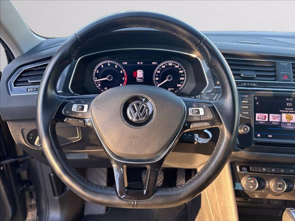 VOLKSWAGEN Tiguan 1.4 tsi Executive 150cv dsg del 2016