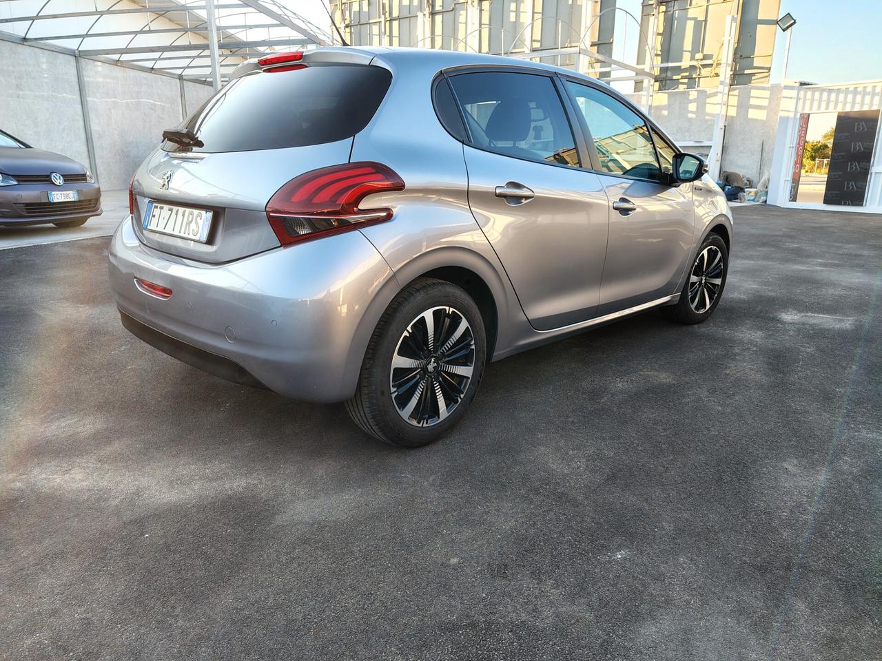 Peugeot 208 PureTech 82 Stop&Start 5 porte Signature