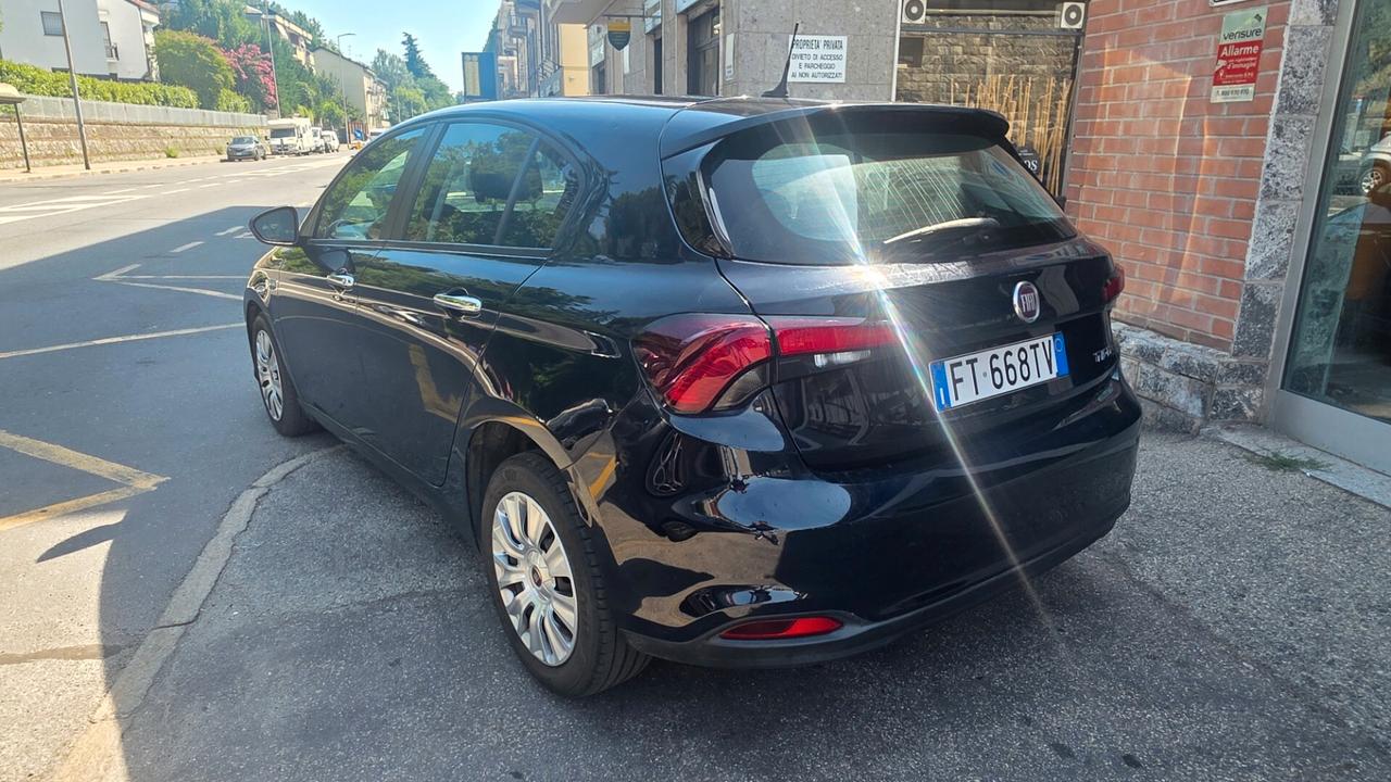 Fiat Tipo 1.6 Mjt S&S 5 porte Easy