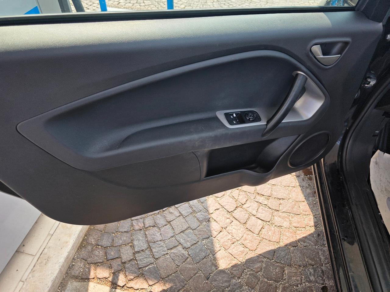 Alfa Romeo MiTo 1.3 JTDm 85 CV con 205.000km Neopatentati ok