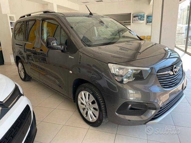 Opel Combo TRASPORTO DISABILI PIANALE RIBASSATO