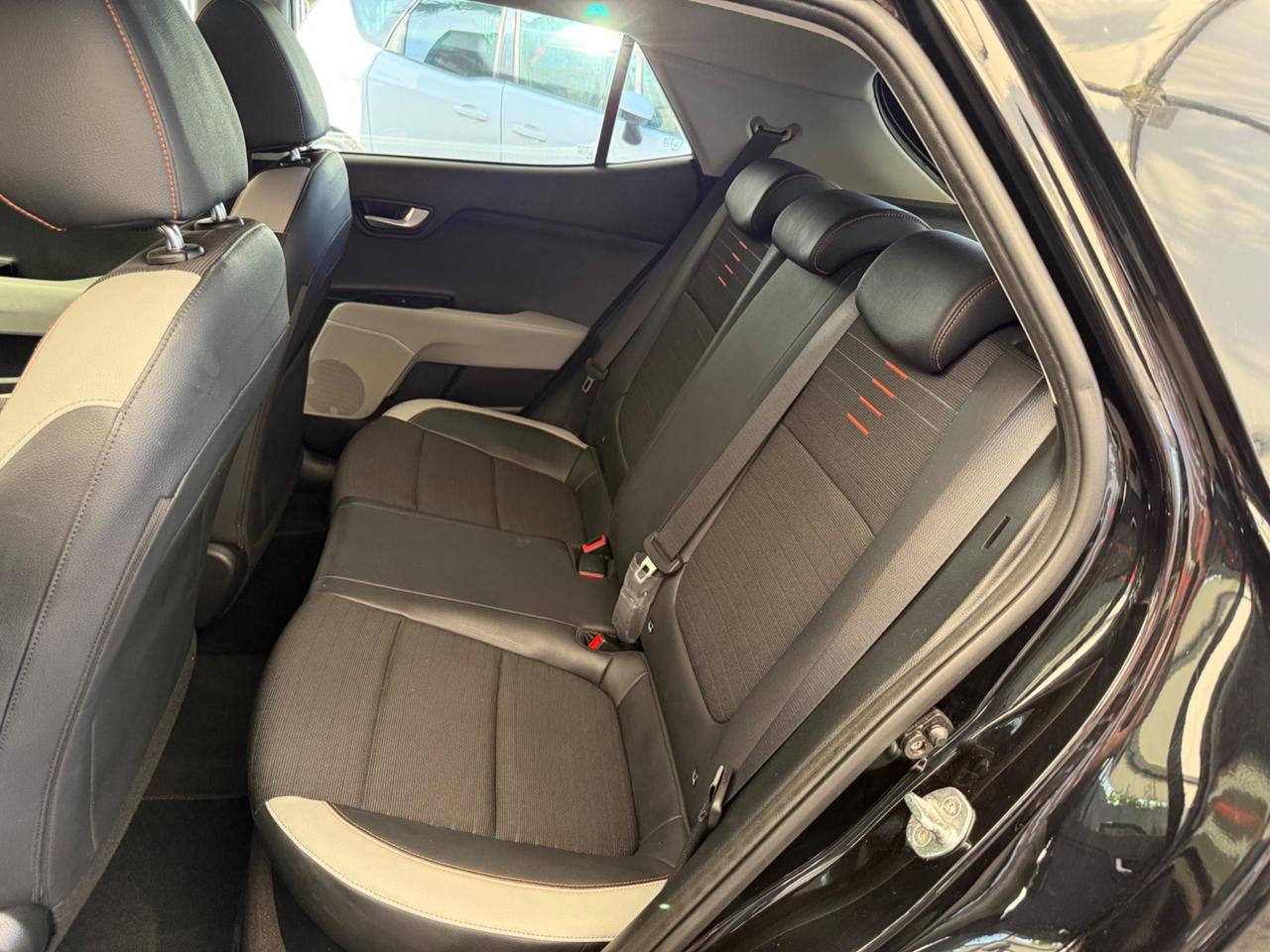 Kia Stonic 1.6 CRDi 110 CV FULL OPTIONAL