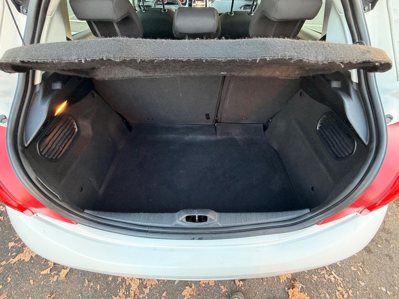 Peugeot 208 1.4 VTi 5p. GPL 2034 Allure