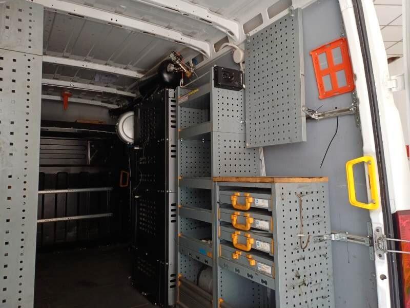 IVECO DAILY 35S14 CON GRUPPO E COMPRESSORE