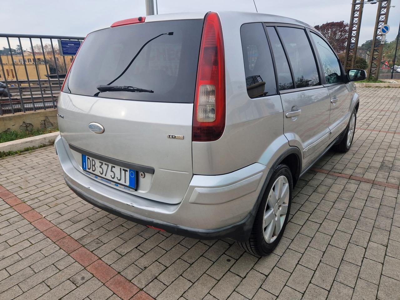 Ford Fusion 1.4 TDCi 5p. Collection