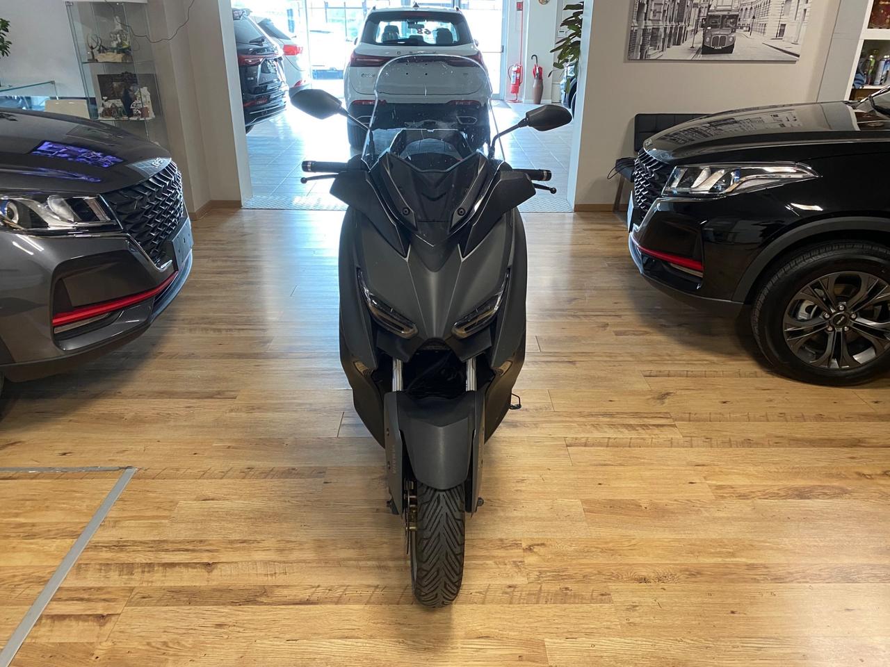 Yamaha X-Max 300