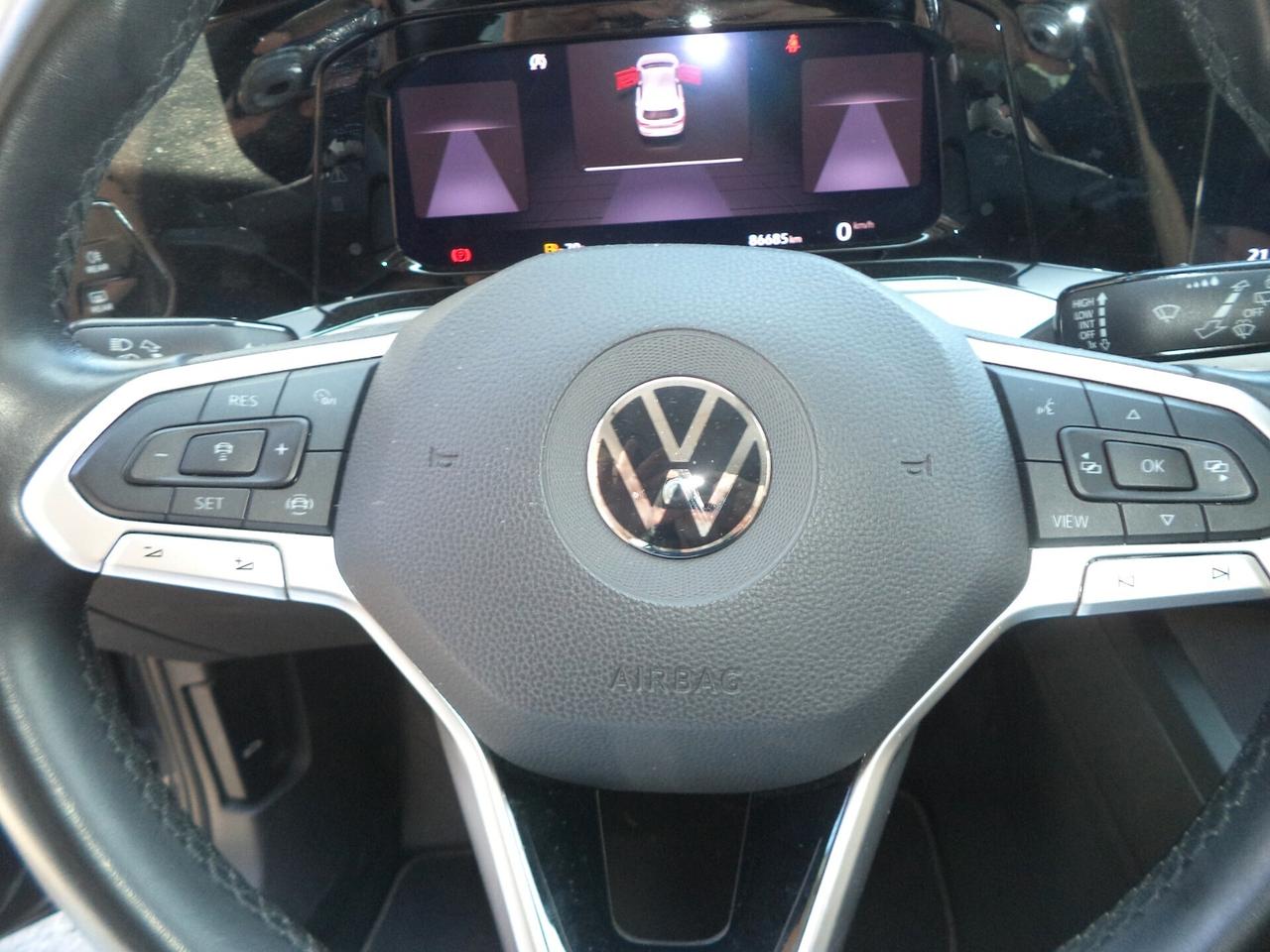 Volkswagen Golf 8 1.0 TSI EVO Life OK NEOPATENTATI