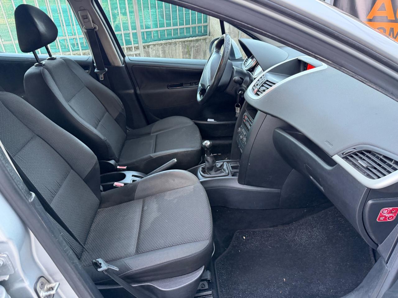 Peugeot 207 1.4 BENZINA Line ECO GPL 2030