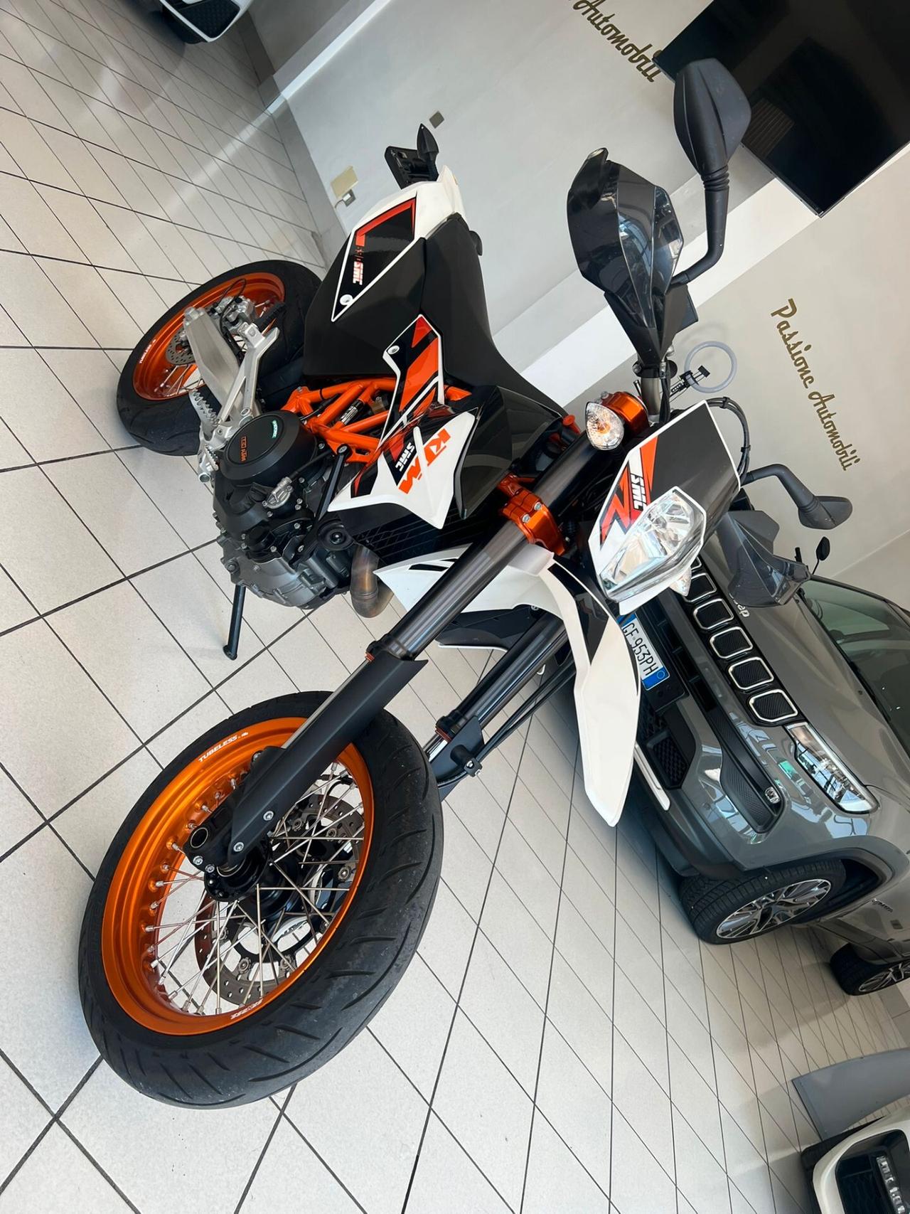 Ktm 690 SMC R
