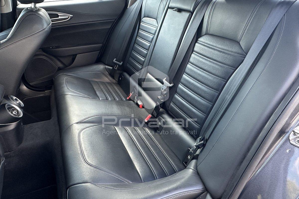 ALFA ROMEO Giulia 2.2 Turbodiesel 210 CV AT8 AWD Q4 Veloce