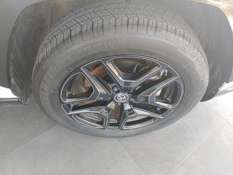 Toyota RAV4 5ª serie 2.5 HV (222CV) E-CVT AWD-i GR SPORT