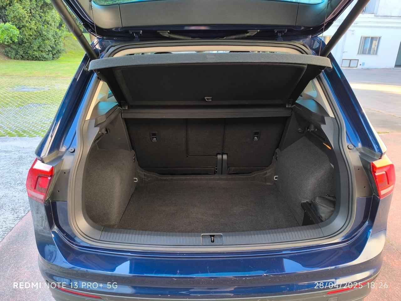Volkswagen Tiguan 2.0 TDI SCR DSG Business BlueMotion Technology