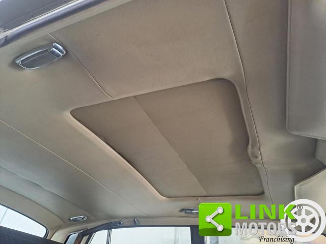 ROLLS-ROYCE Silver Shadow 2