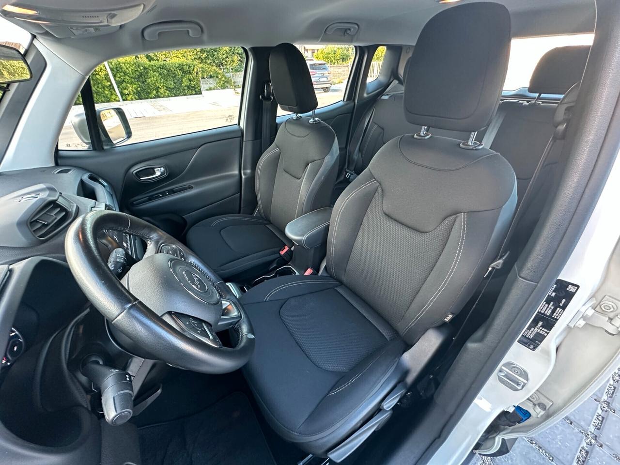 Jeep Renegade 1.6 Mjt DDCT 120 CV Longitude cambio automatico