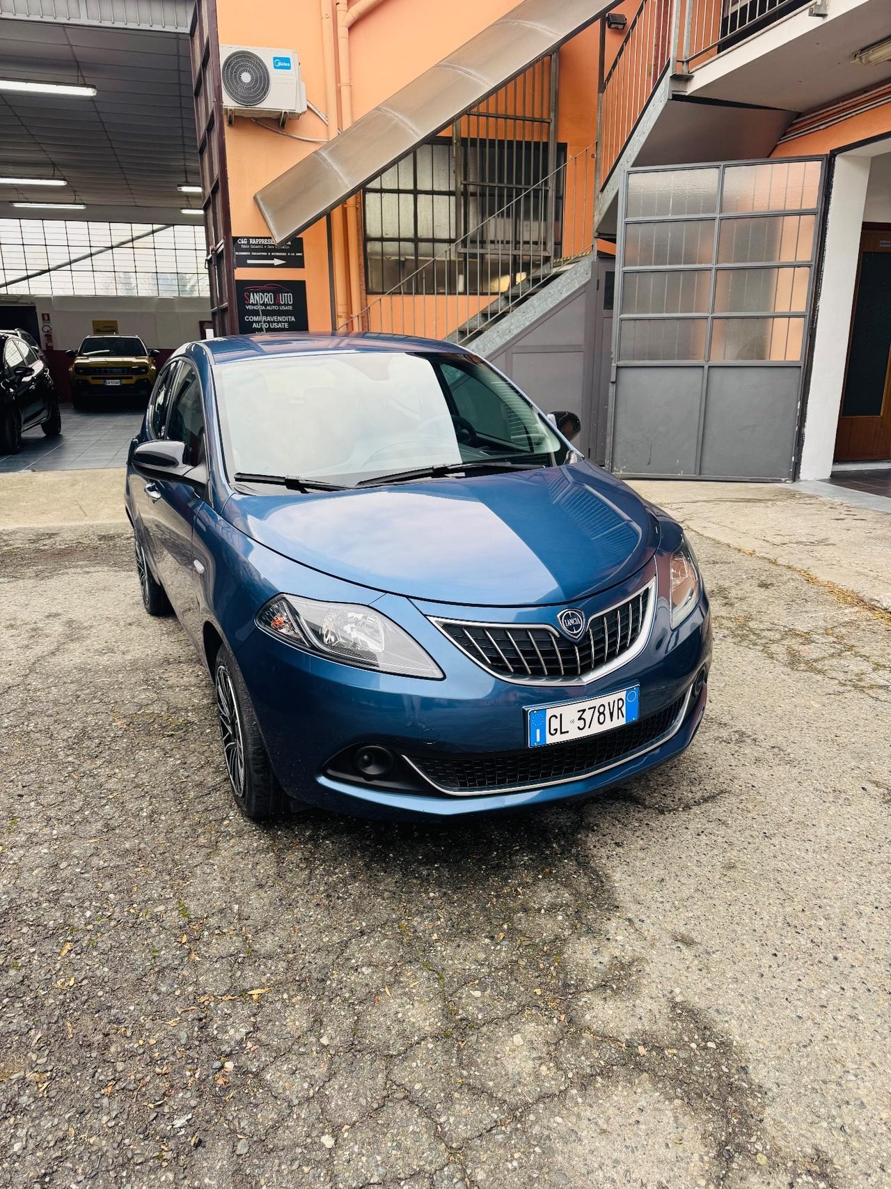 Lancia Ypsilon 1.0 FireFly 5 porte S&S Hybrid Ecochic UnYca