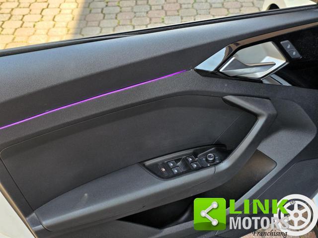 AUDI A1 25 1.0 95cv S Line Identity Black