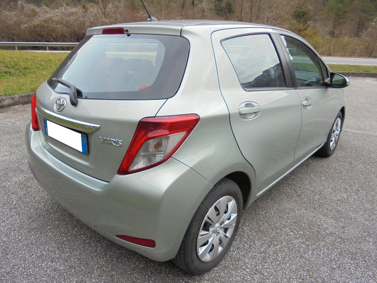 TOYOTA YARIS 1.0 VVT-i ACTIVE – UNIPROPRIETARIO-