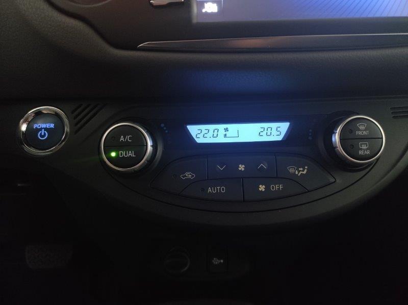 TOYOTA Yaris 3ª serie - Yaris 1.5 Hybrid 5 porte Active