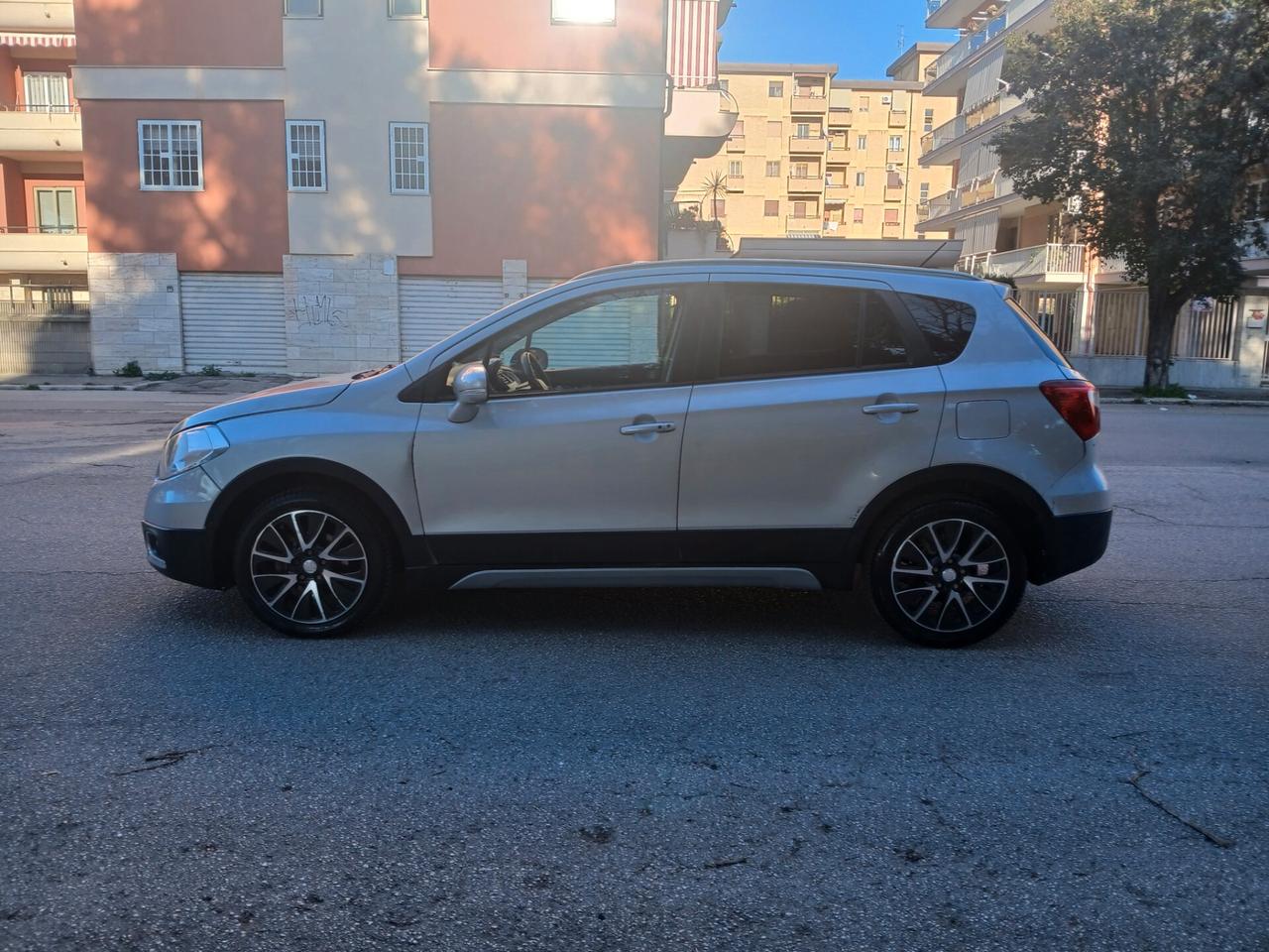 Suzuki S-Cross 1.6 DDiS 4WD All Grip Top