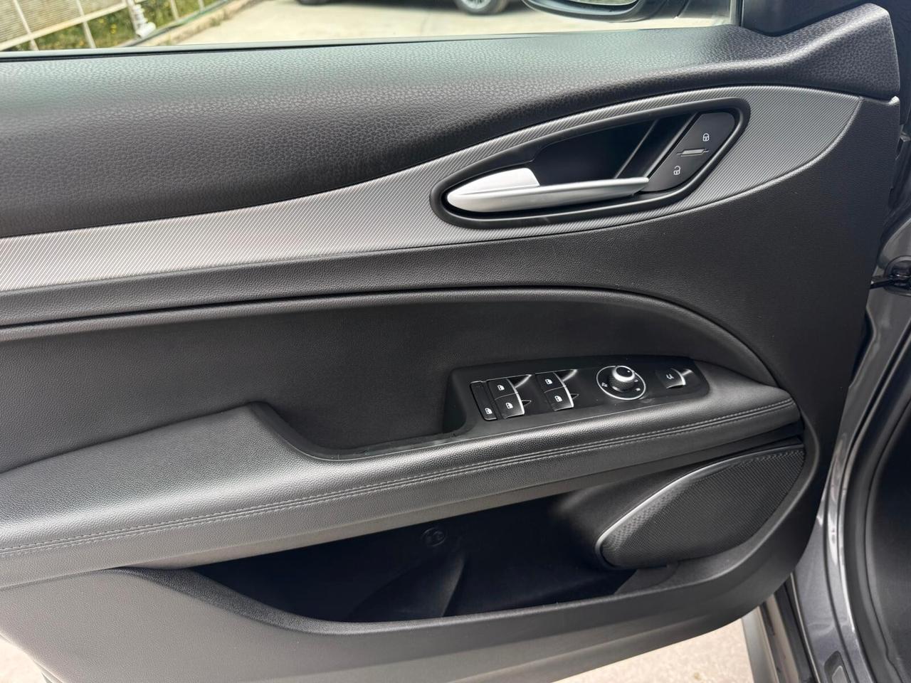 Alfa Romeo Stelvio 2.2 Turbodiesel 190 CV AT8 Q4 Sprint