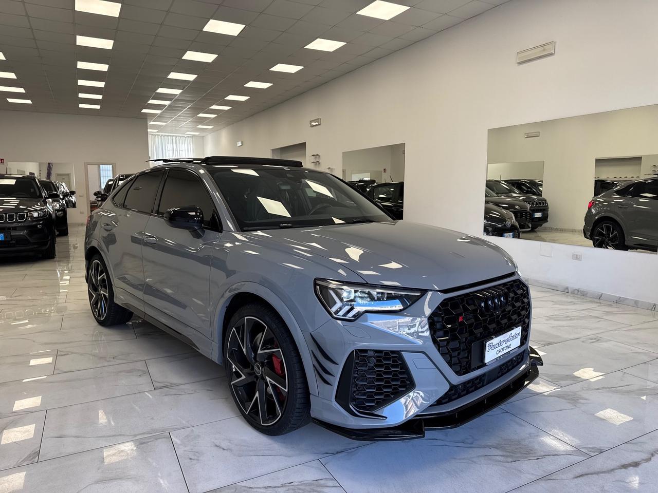Audi Q3 RS quattro S tronic