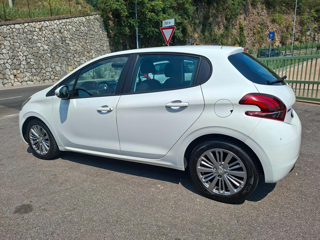 Peugeot 208 1.2 GPL / 5PORTE