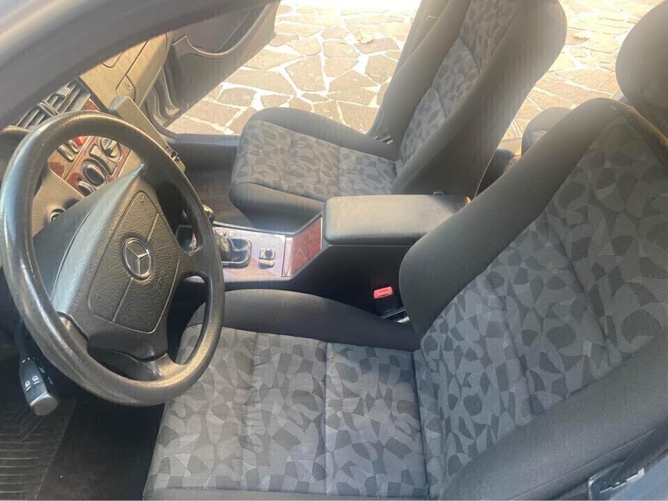 Mercedes-benz C 200 C 200 Kompressor cat Classic