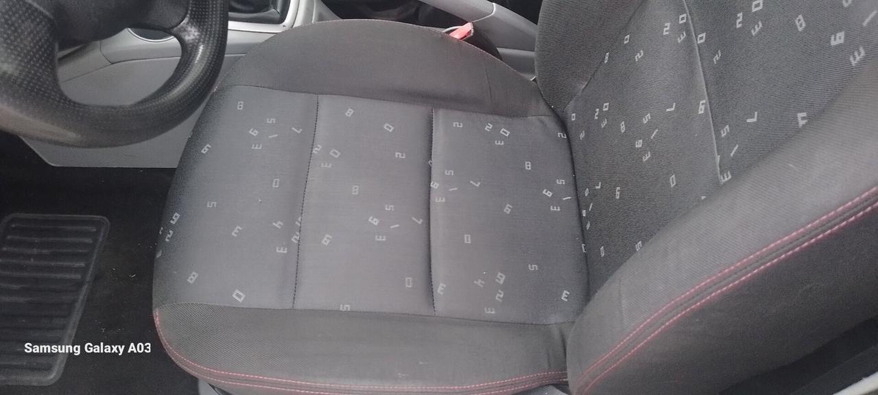 Mazda 2 1.200 Benz. UNICO PROPRIETARIO !!