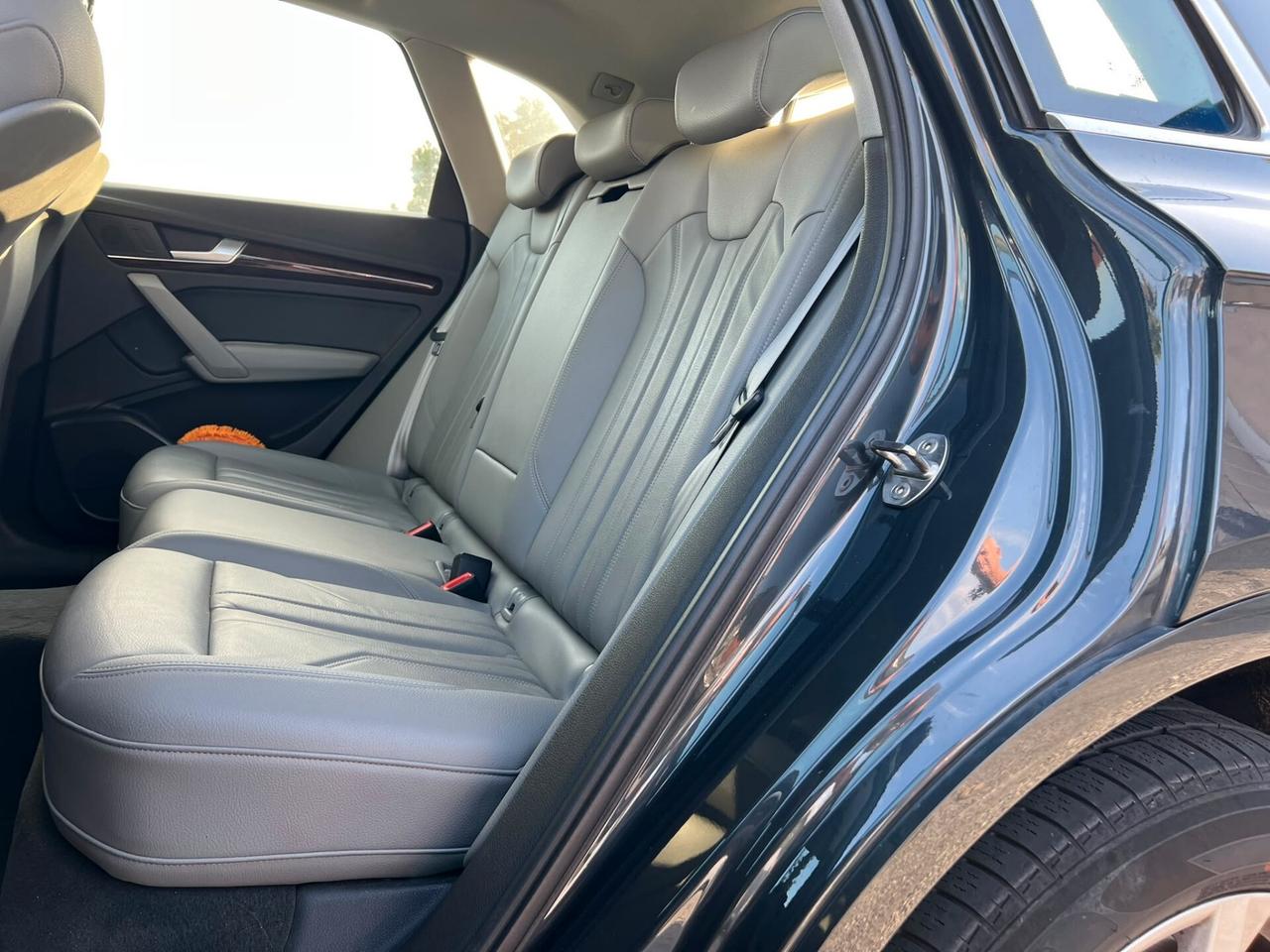 Audi Q5 2.0 TDI quattro S tronic Business Sport