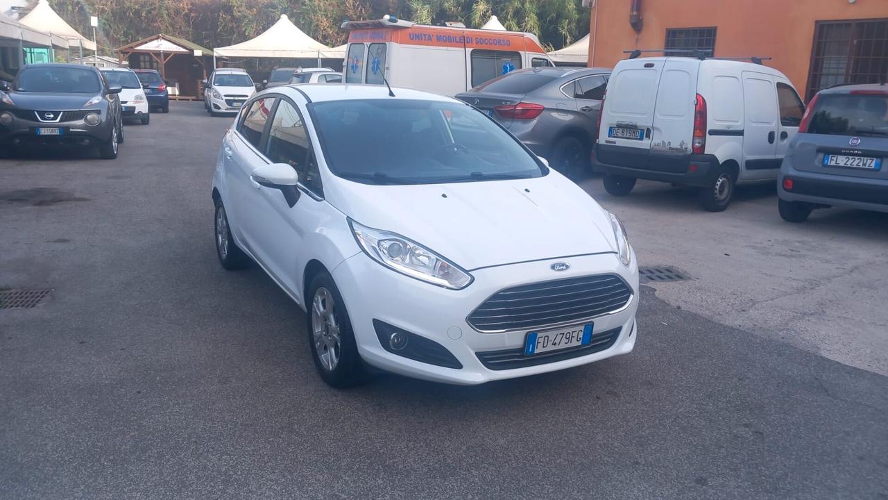 Ford Fiesta 1.4 5p. Bz.- GPL Titanium