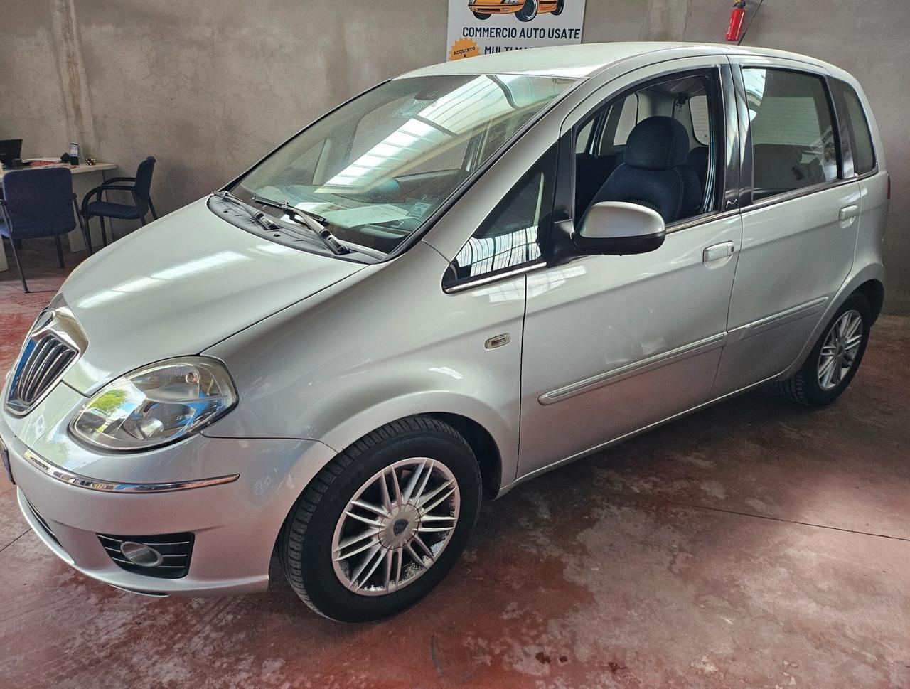 Lancia MUSA 1.3 Mjt 16V 95 CV S&S DPF Oro