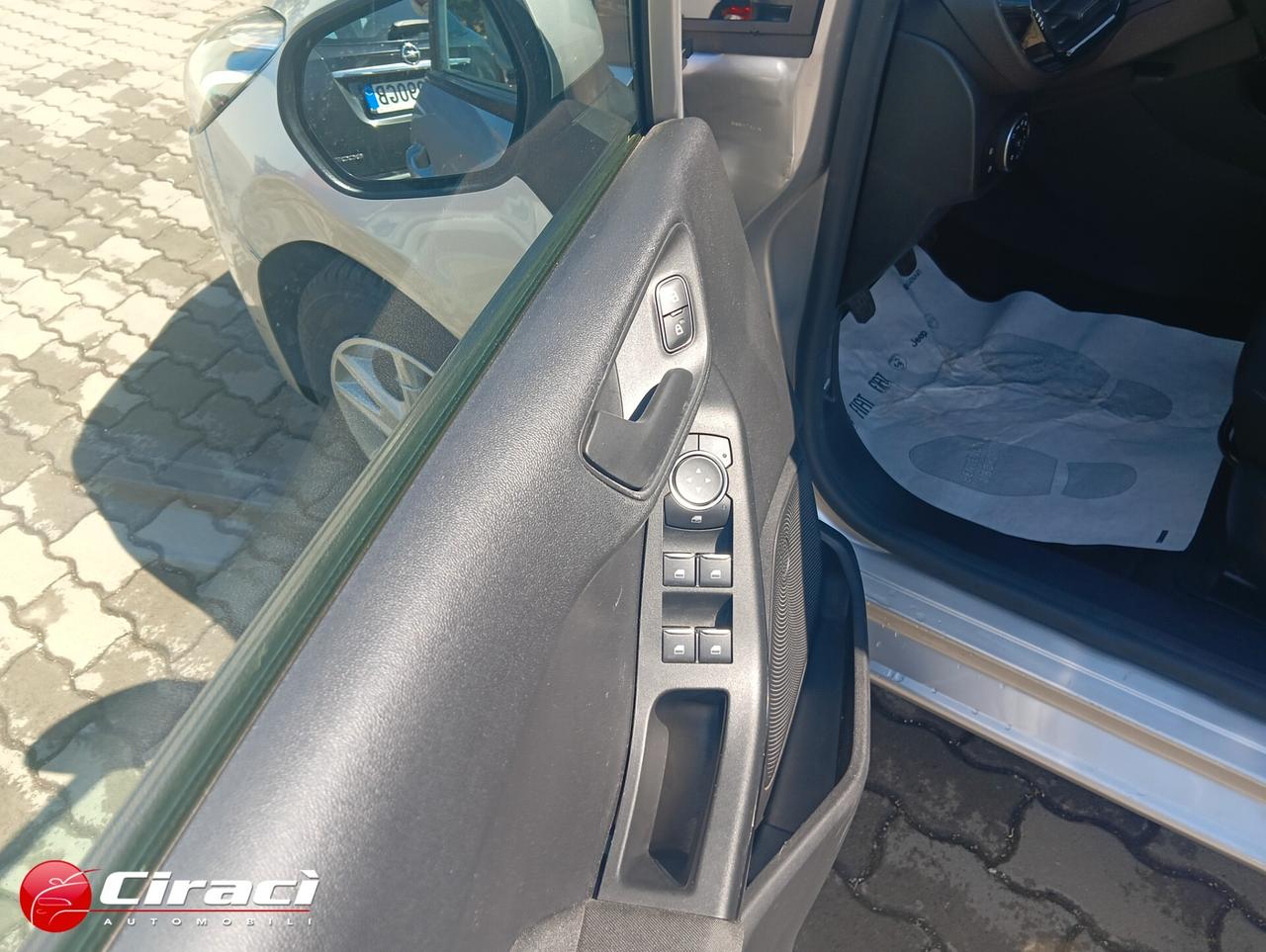 Ford Fiesta 1.5 EcoBlue 5 porte Connect