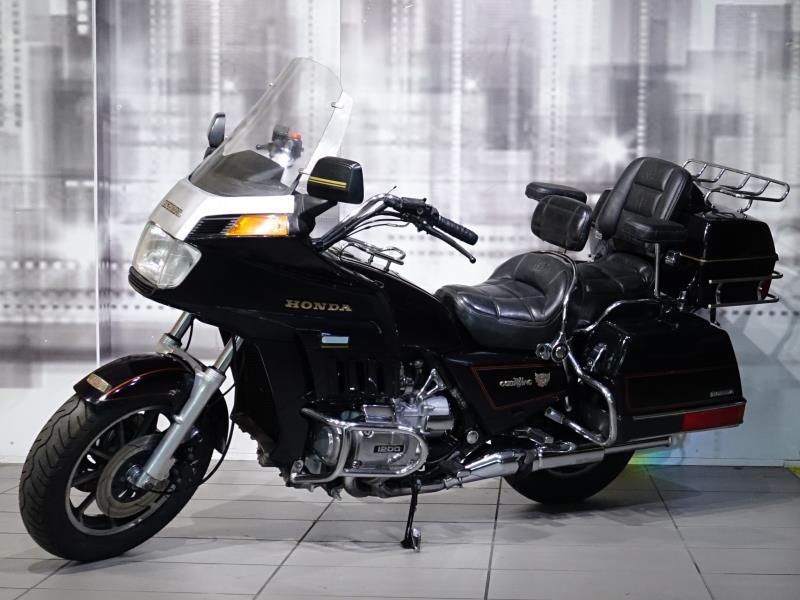 Honda GL 1200 Gold Wing Aspencade