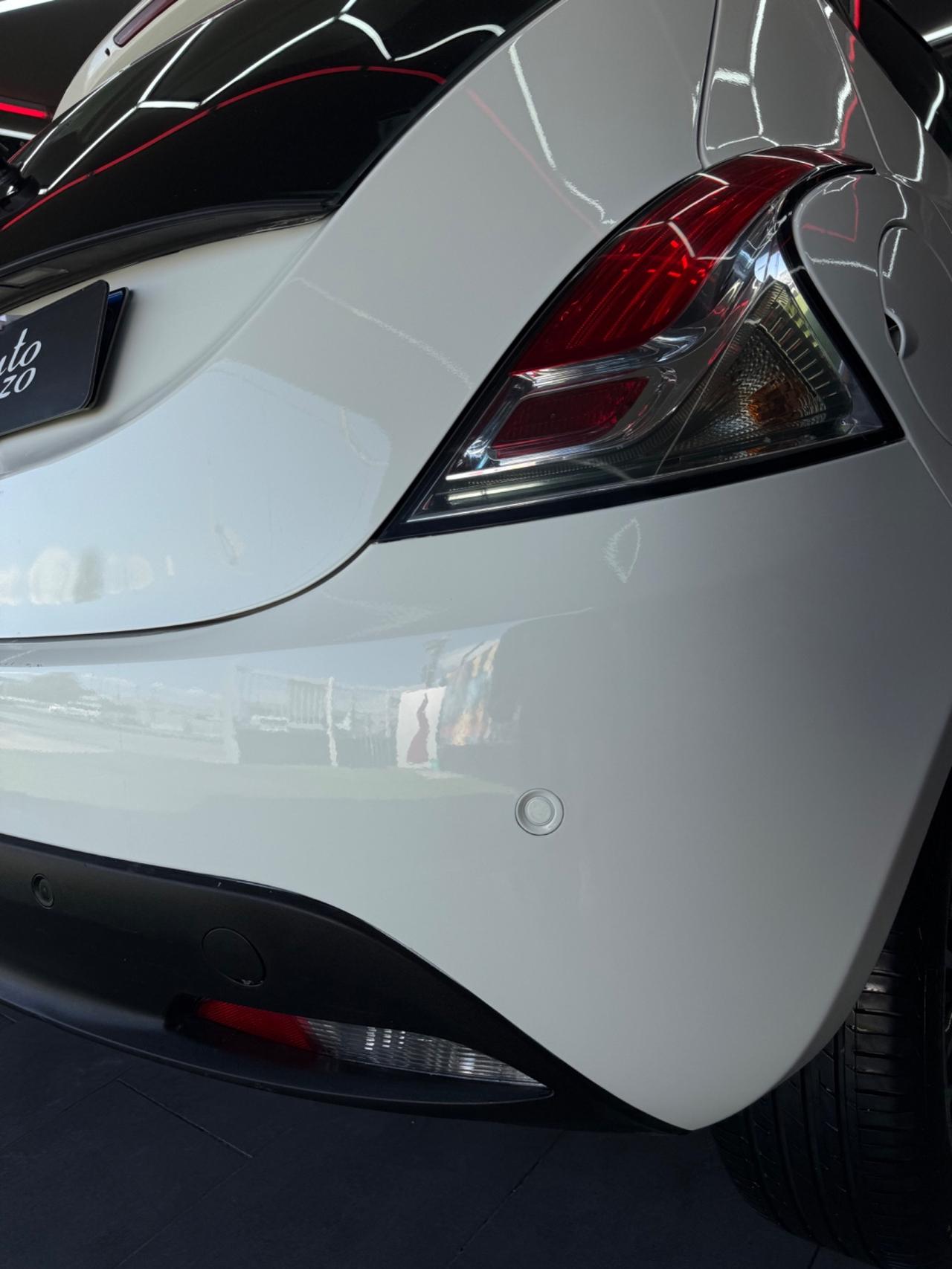 Lancia Ypsilon 1.2 GPL Ecochic Platinum 11/2015