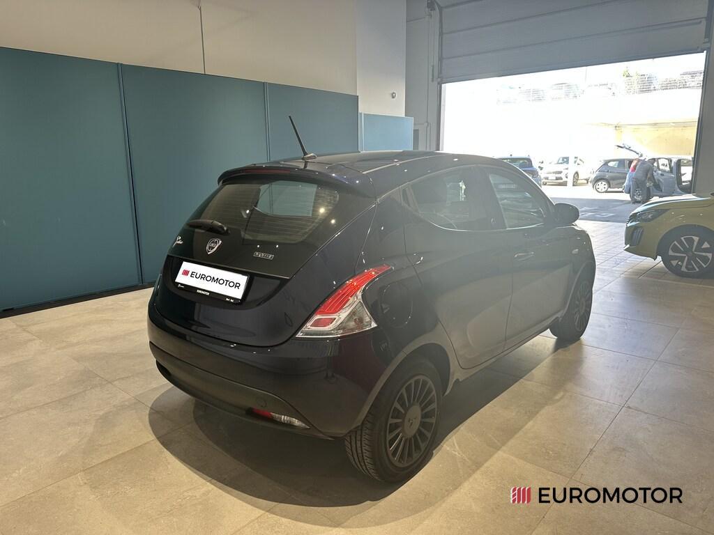 Lancia Ypsilon 5 Porte 1.0 FireFly Hybrid Maryne