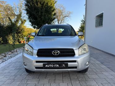 Toyota RAV 4 RAV4 2.2 D-4D 136 CV Luxury OK NEOPATENTATI