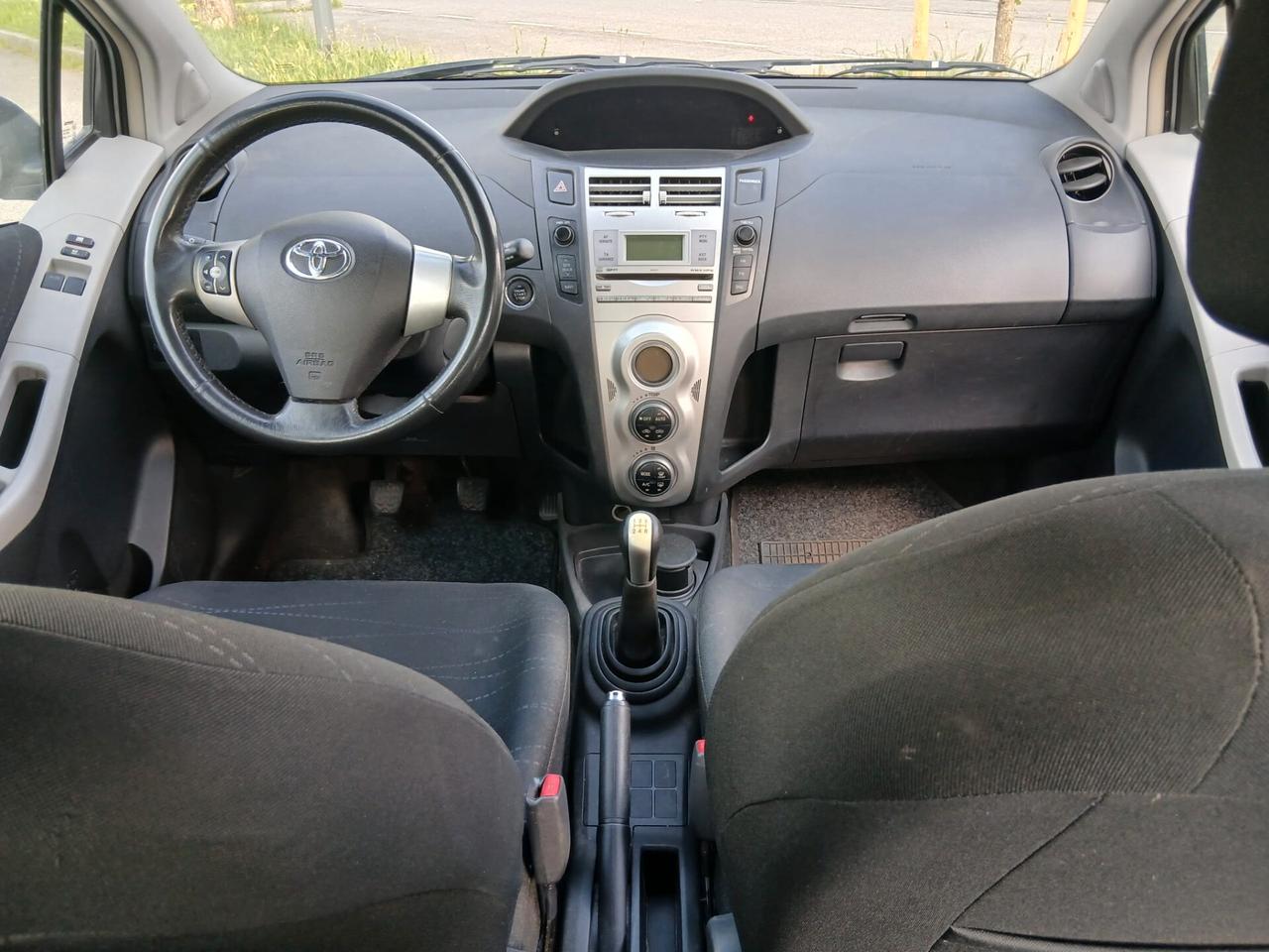 Toyota Yaris 1.3 5 porte