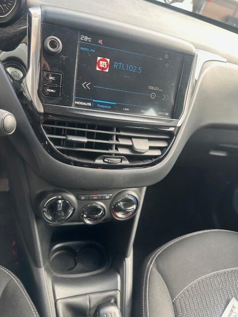 PEUGEOT 208 ALLURE 12/2017